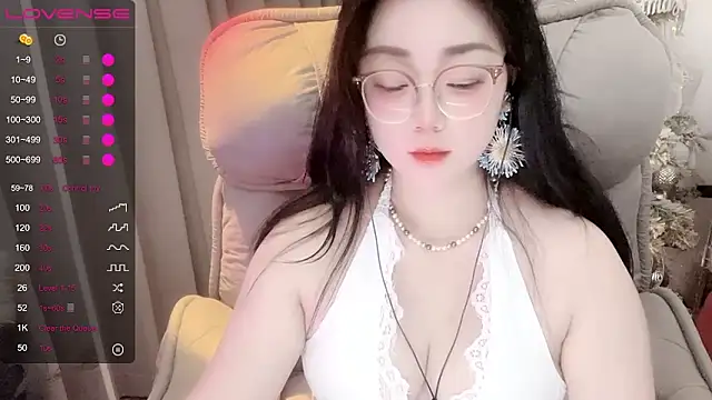 Monica-666888- webcam