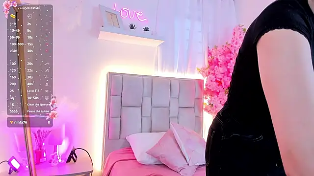 Dana_grey_ webcam
