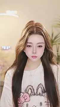 Watch Qiaoqiao__ live on EroticFlix - High definition streams