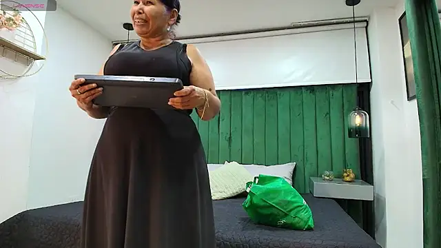 Watch girl_amada live on EroticFlix - High definition streams
