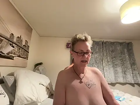 Watch Curvy-Jinx live on EroticFlix - High definition streams