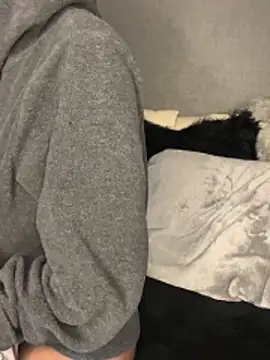 Hot_Mess18 webcam