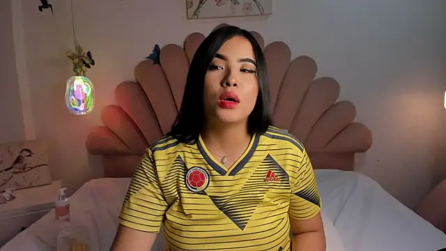 calyptra-lux - Calyptra-lux's free webcam - UK Sex Cams