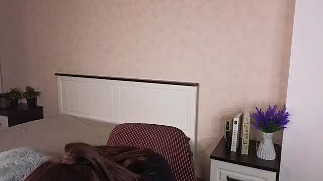 Watch WoofBus live on EroticFlix - High definition streams