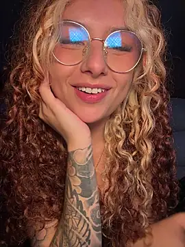 Watch Joyce-fire live on EroticFlix - High definition streams