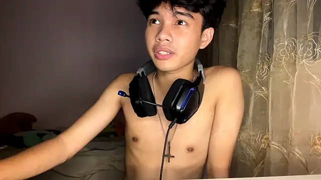 liam_alttwink webcam