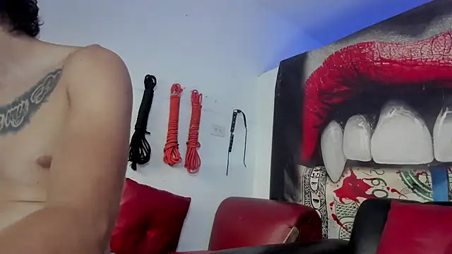 Strongernastyx webcam