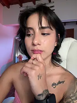 Ale_Lewis webcam