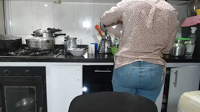 kateleyagrey - Kateleyagrey's free webcam - UK Sex Cams