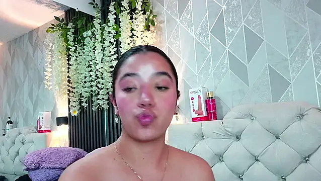 Zaira_bonny webcam