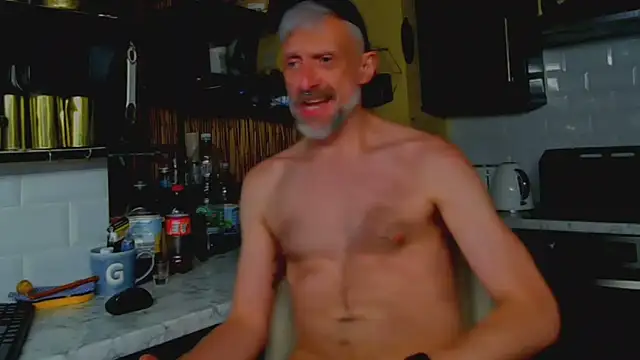 your-new-hoT-uncle webcam