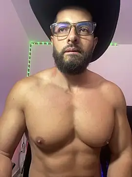 magnumchris - Magnumchris's free webcam - UK Sex Cams