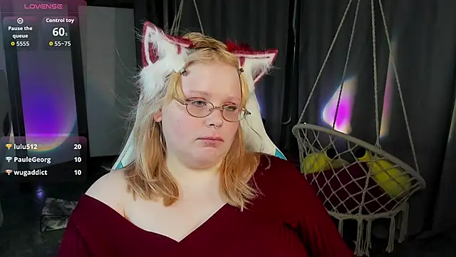 LottieReed live cam on StripChat