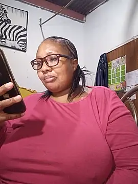 Watch YELLOW_BONE live on EroticFlix - High definition streams