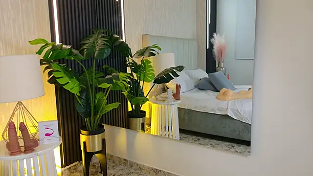 Carrie_GB webcam