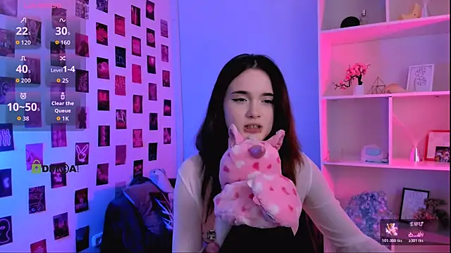 liana_kisses webcam