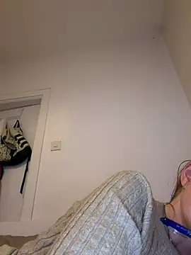 Watch jannis1992 live on EroticFlix - High definition streams
