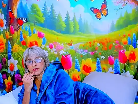 indianroxy (F mature) - watever makes u happy