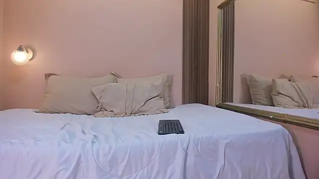 kathe_hot (F milf) - clap ass