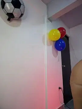 Sarahballiston_ webcam