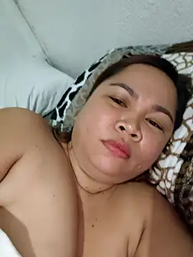 Sweetlorie_83 webcam