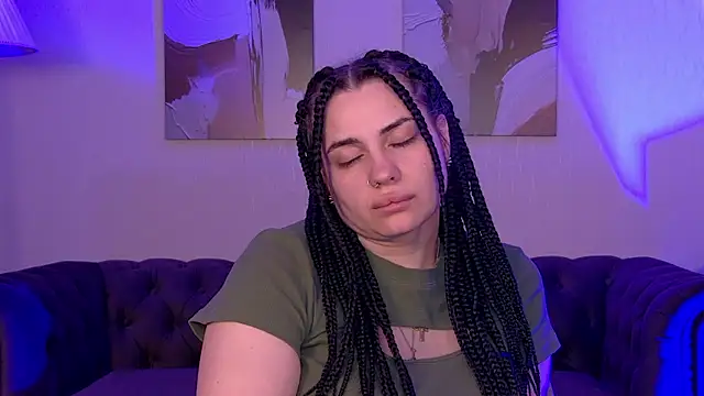 Watch AdrianaToress live on EroticFlix - High definition streams