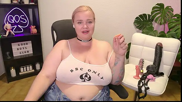 MargotGrey webcam