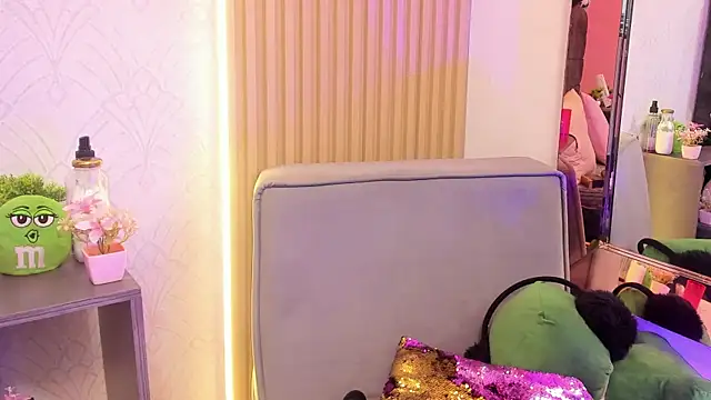 MeowMota_ webcam