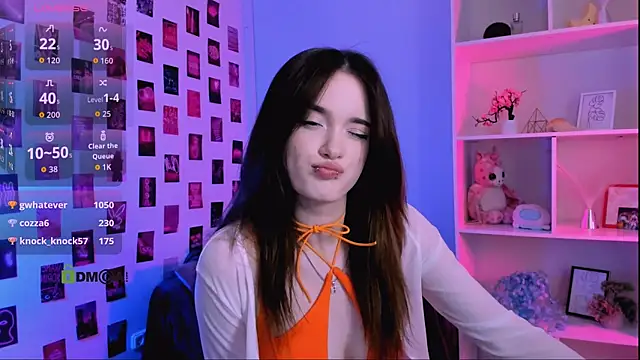 liana_kisses webcam
