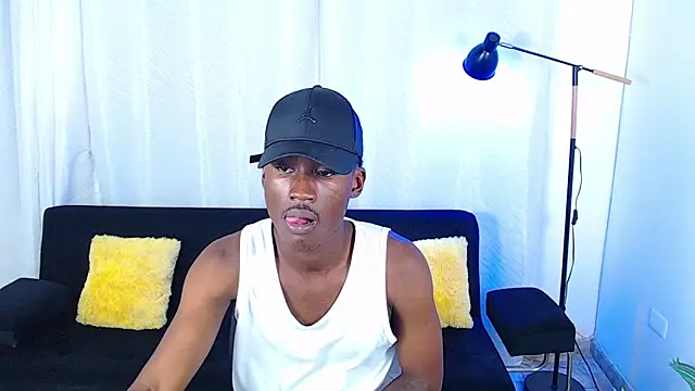 alexaandro18 webcam