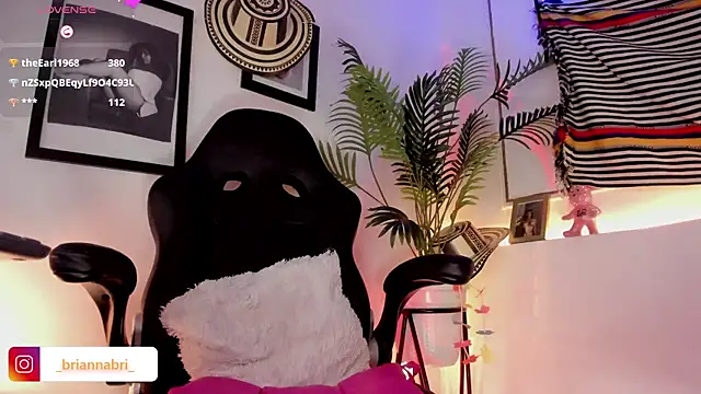 Watch brianahill_ live on EroticFlix - High definition streams
