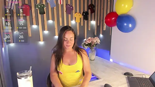 Watch biianca_rose live on EroticFlix - High definition streams
