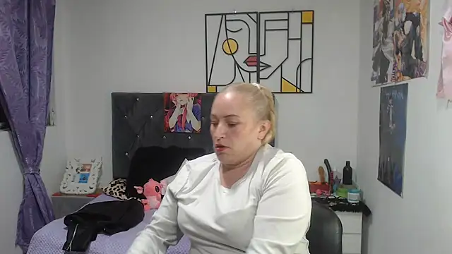 emperabigbootybigass webcam