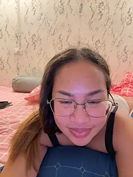 Ponthip live sex cam