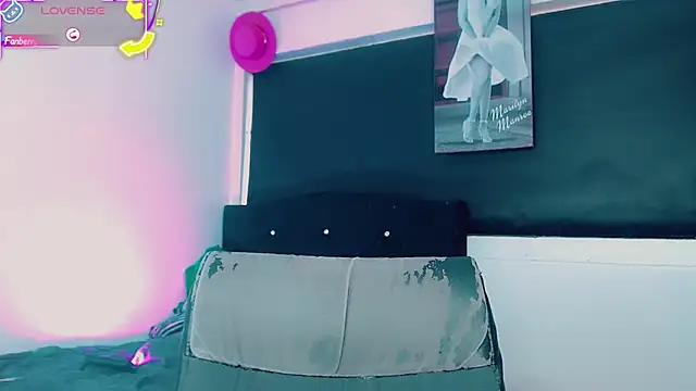 Kendall_hornyy webcam