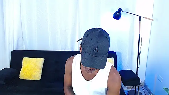 alexaandro18 webcam