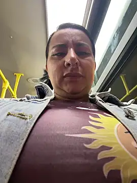 Abril_Luv webcam
