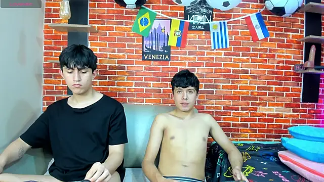 Hoot_boyss_ webcam