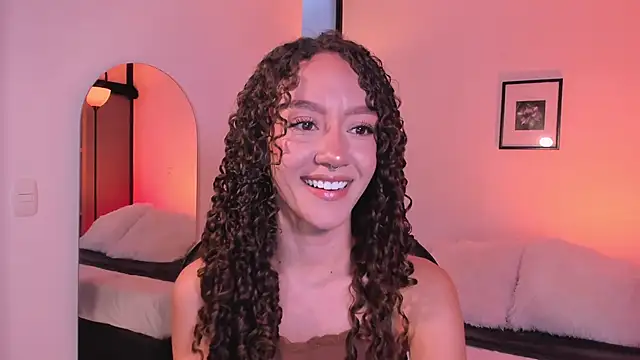 ChloeMoreti webcam