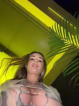 IsabellaEtthan Live Webcam on Stripchat