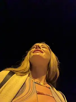 IsabellaEtthan's live cam