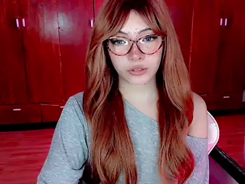 Miss_hornydolly live cam on StripChat