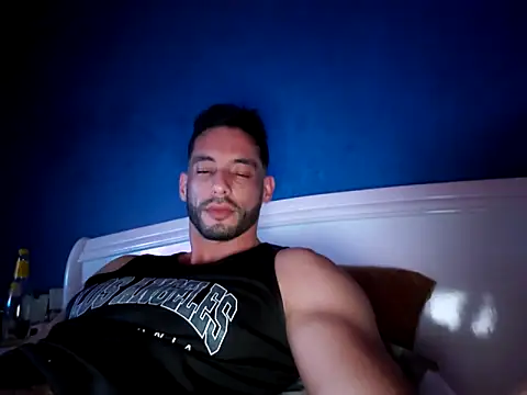 Lust_shark live cam on StripChat