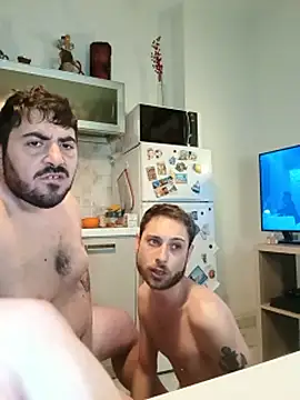 bear_skinny webcam