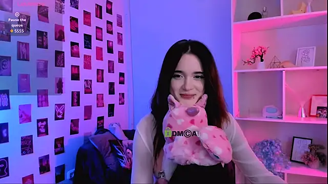 liana_kisses (F teen) - handbra
