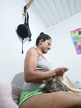 Bigassmommy_x webcam
