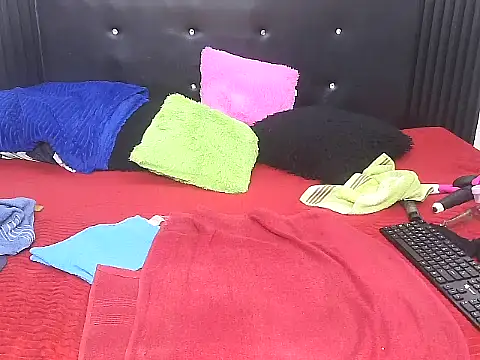 Watch Shanttal0272 live on EroticFlix - High definition streams