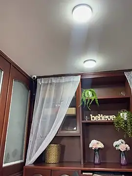 Watch VictoriaHenao live on EroticFlix - High definition streams