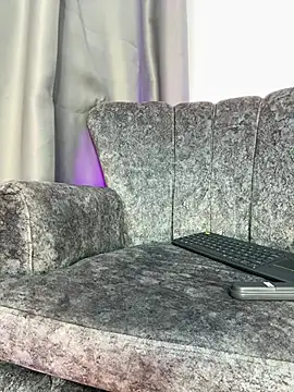 Watch Dasha_Be live on EroticFlix - High definition streams
