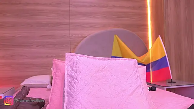 danna_berlin_ live cam room